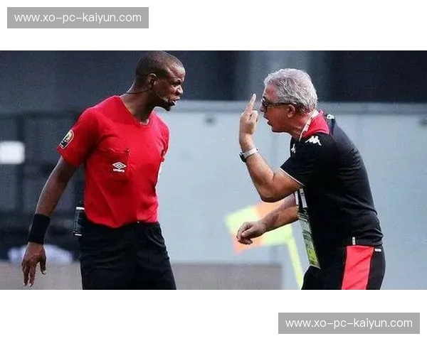 非洲杯访谈：球场之声，英雄背后